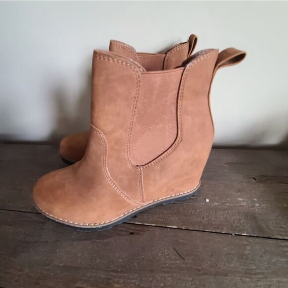 Universal Thread Amalia Wedge Booties 7.5 Cognac - Picture 1 of 8